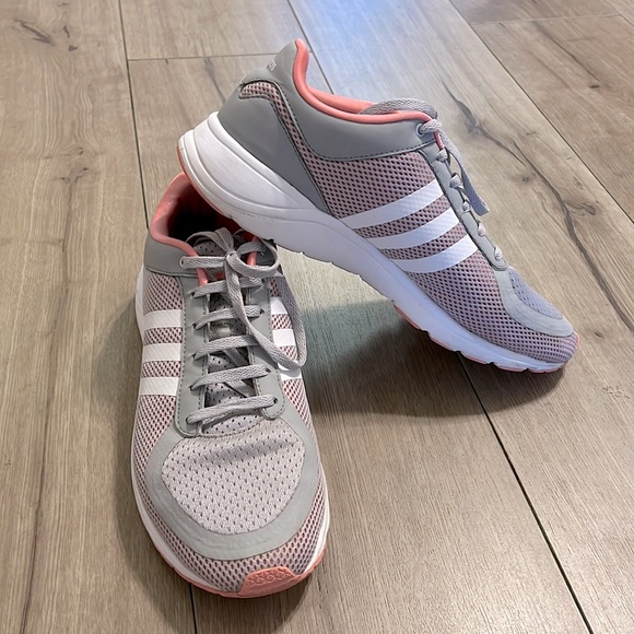 adidas Shoes - Adidas Sneakers Women’s size 9 US Cloudfoam